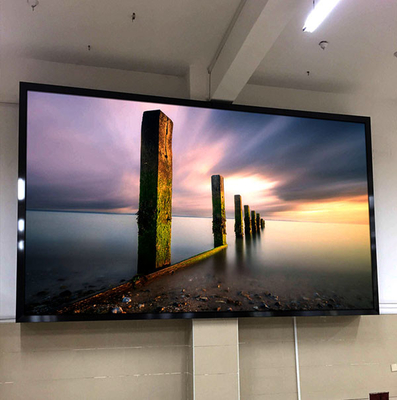 RGB 8K HD良いピッチLEDスクリーンの調節可能な色温度